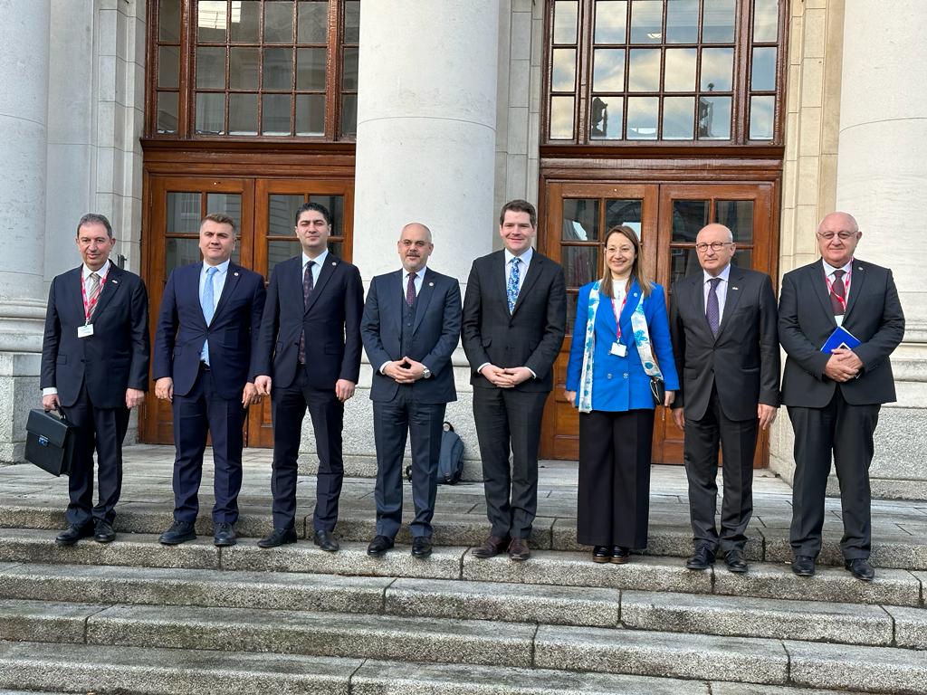 Balıkesir Milletvekili Mustafa Canbey İrlanda’ nın Başkenti Dublin’ de