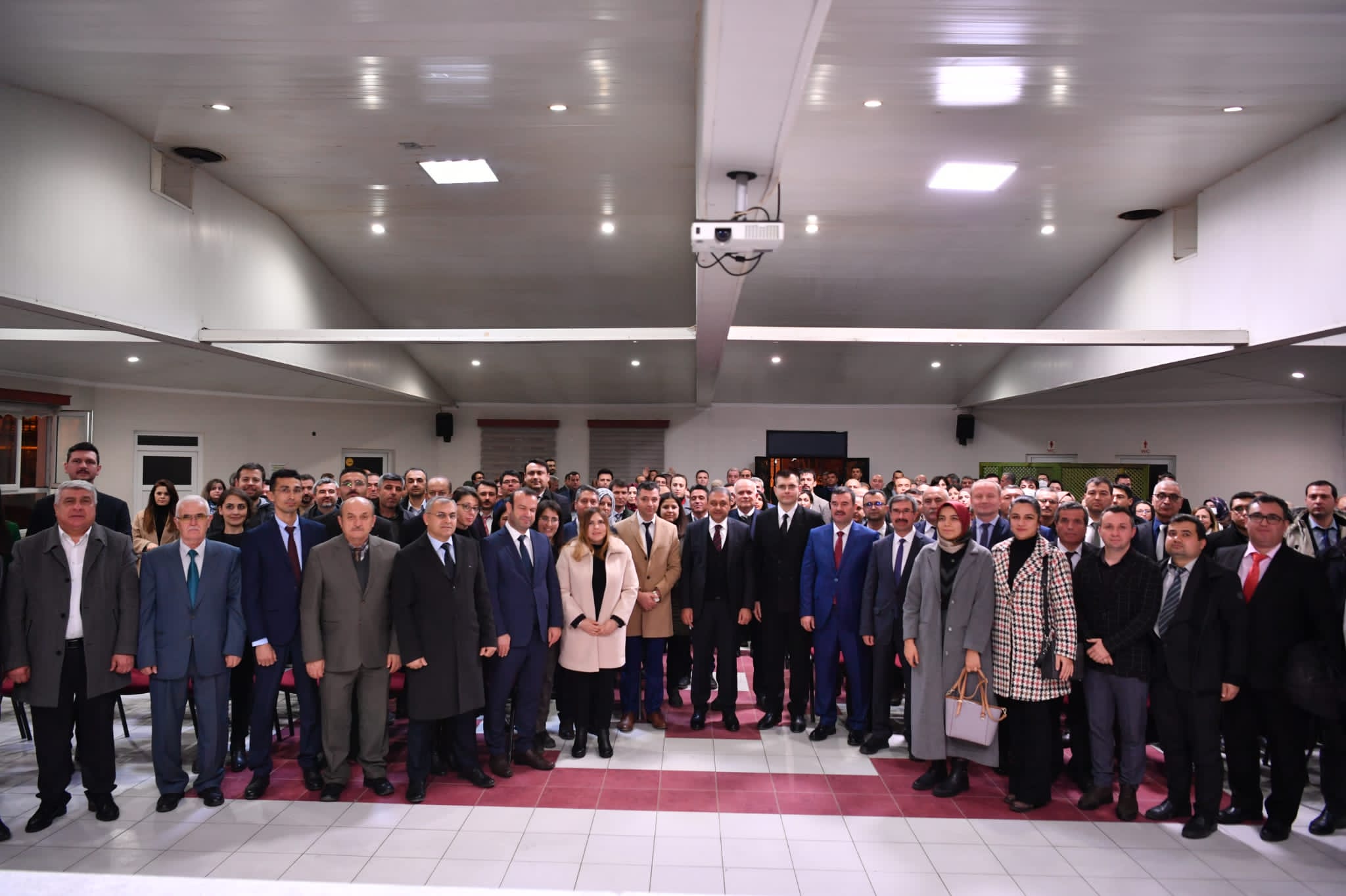 Bigadiç İlçesinde Vali Şıldak Önderliğinde BİGEP Değerlendirme Toplantısı Yapıldı