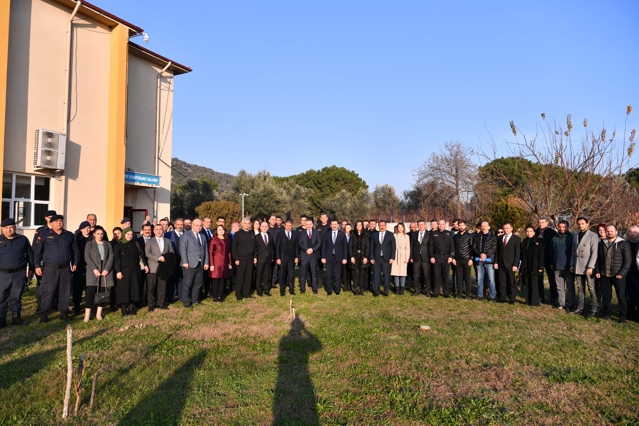 Edremit’ te Aile içi Ve Kadına Yönelik Şiddetle Mücadele Toplantısı Yapıldı