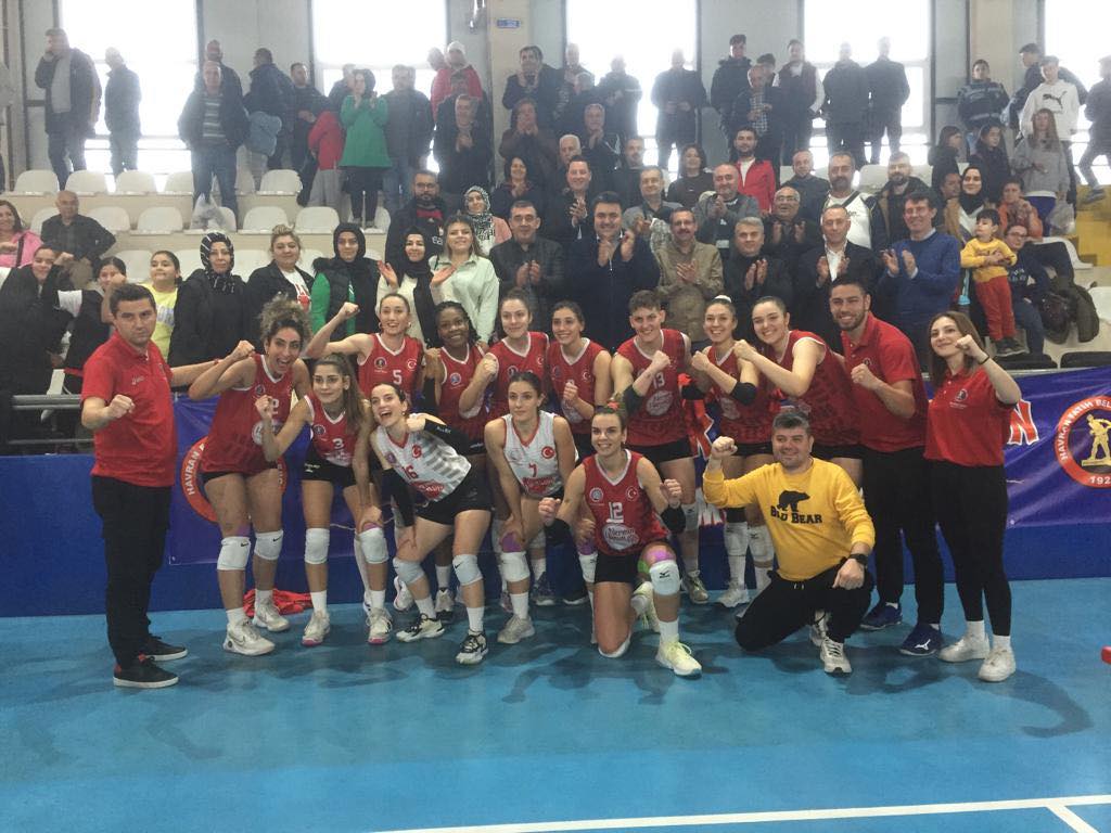 Nermin Hanım Zeytinliği Havran Belediyespor Sahasında Galibiyet İle Ayrıldı