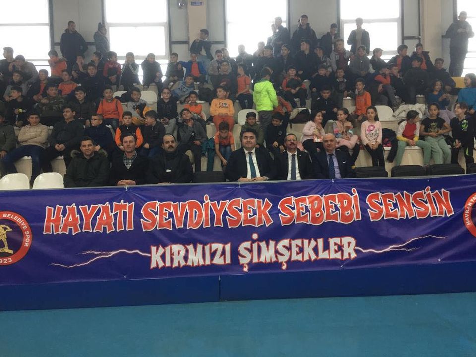 Havran’ da Mahalle Ligi Müsabakaları Start Aldı