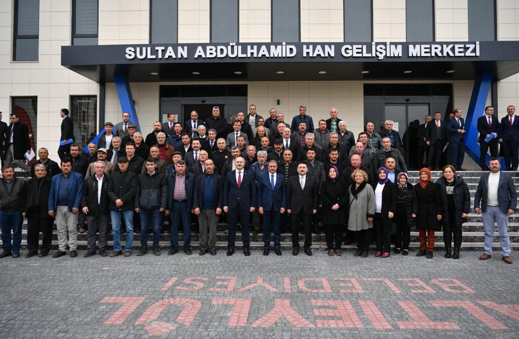 Vali Şıldak Altıeylül’ de Muhtarlarla Buluştu