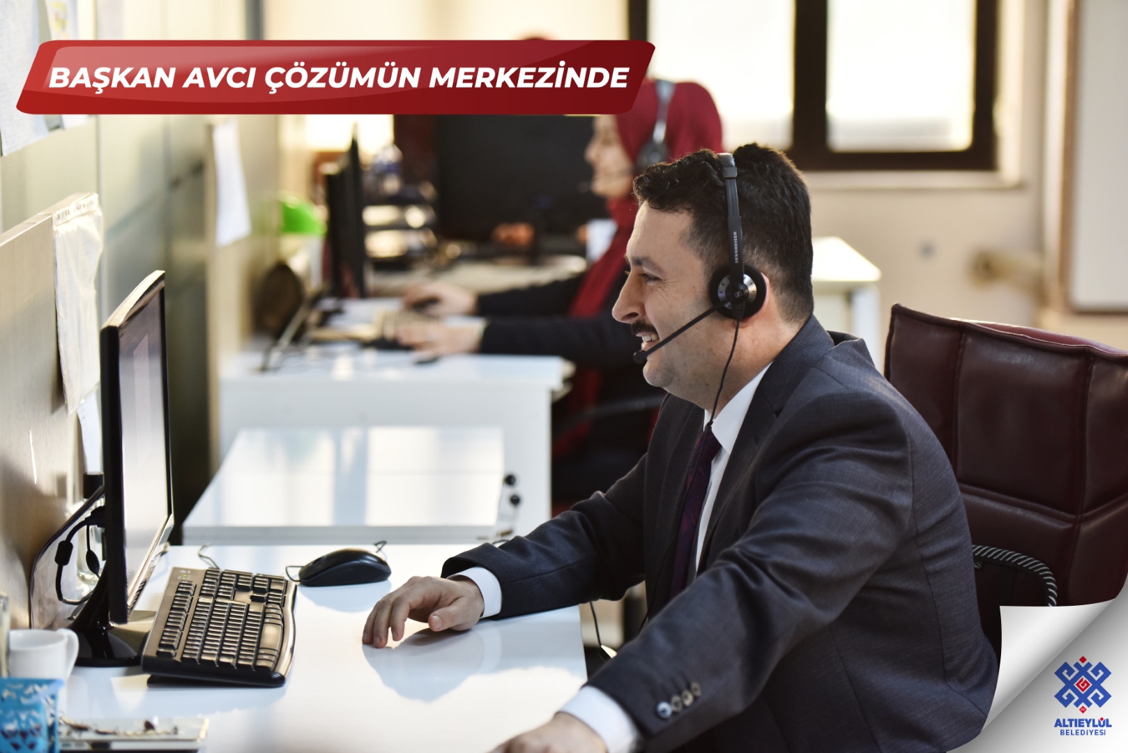 Başkan Avcı Çözüm Merkezinde Gelen Çağrıları Yanıtladı