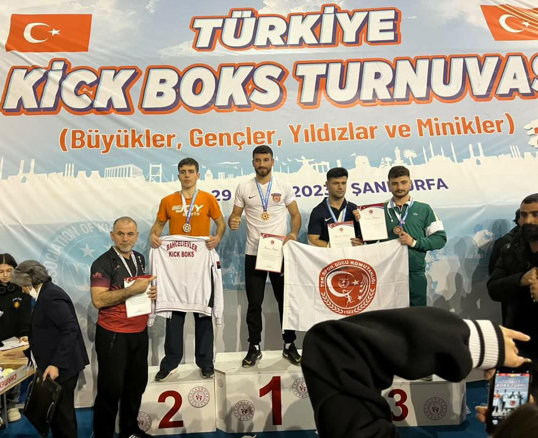 BAÜN’lü Sporculardan Türkiye Kick Boks Turnuvasında Büyük Başarı