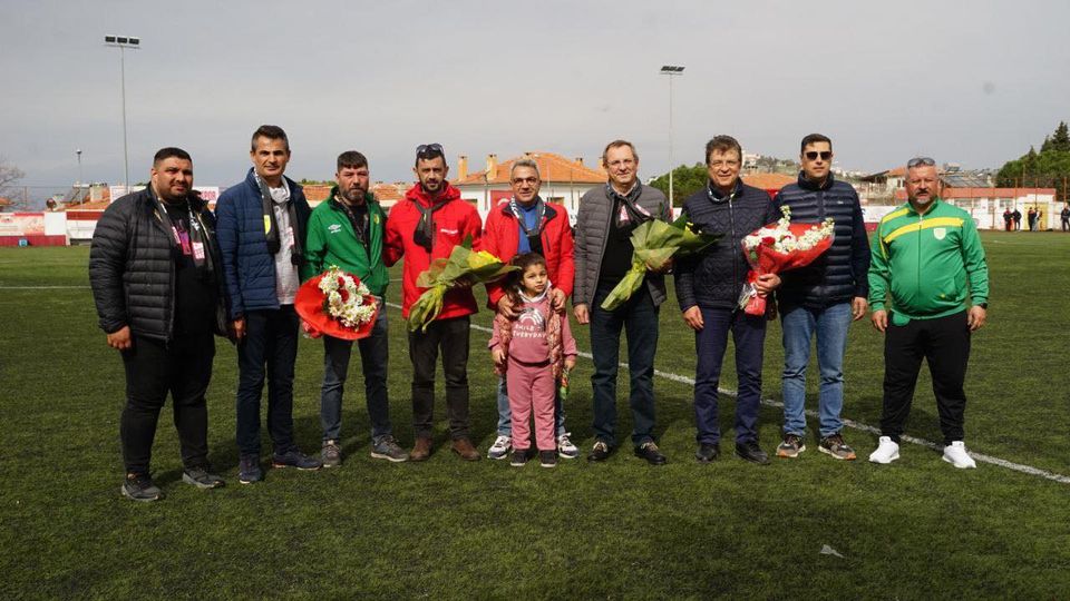 Depremzedeler İçin Oynanan Dostluk Maçında Ayvalıkgücü Kazandı