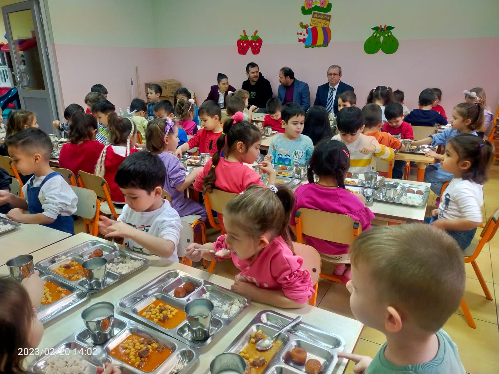 Balıkesir’ de Okul Öncesinde Haftada 5 Gün “Ücretsiz Yemek” Uygulaması Başladı