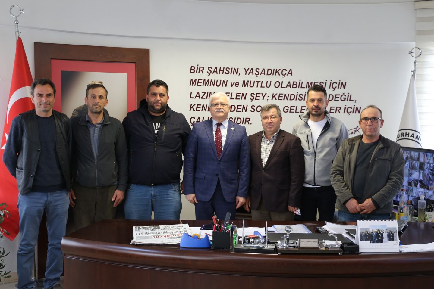 Yeni Ziraat Odası Başkanı Belediye Başkanı Deveciler’ i Makamında Ziyaret Etti