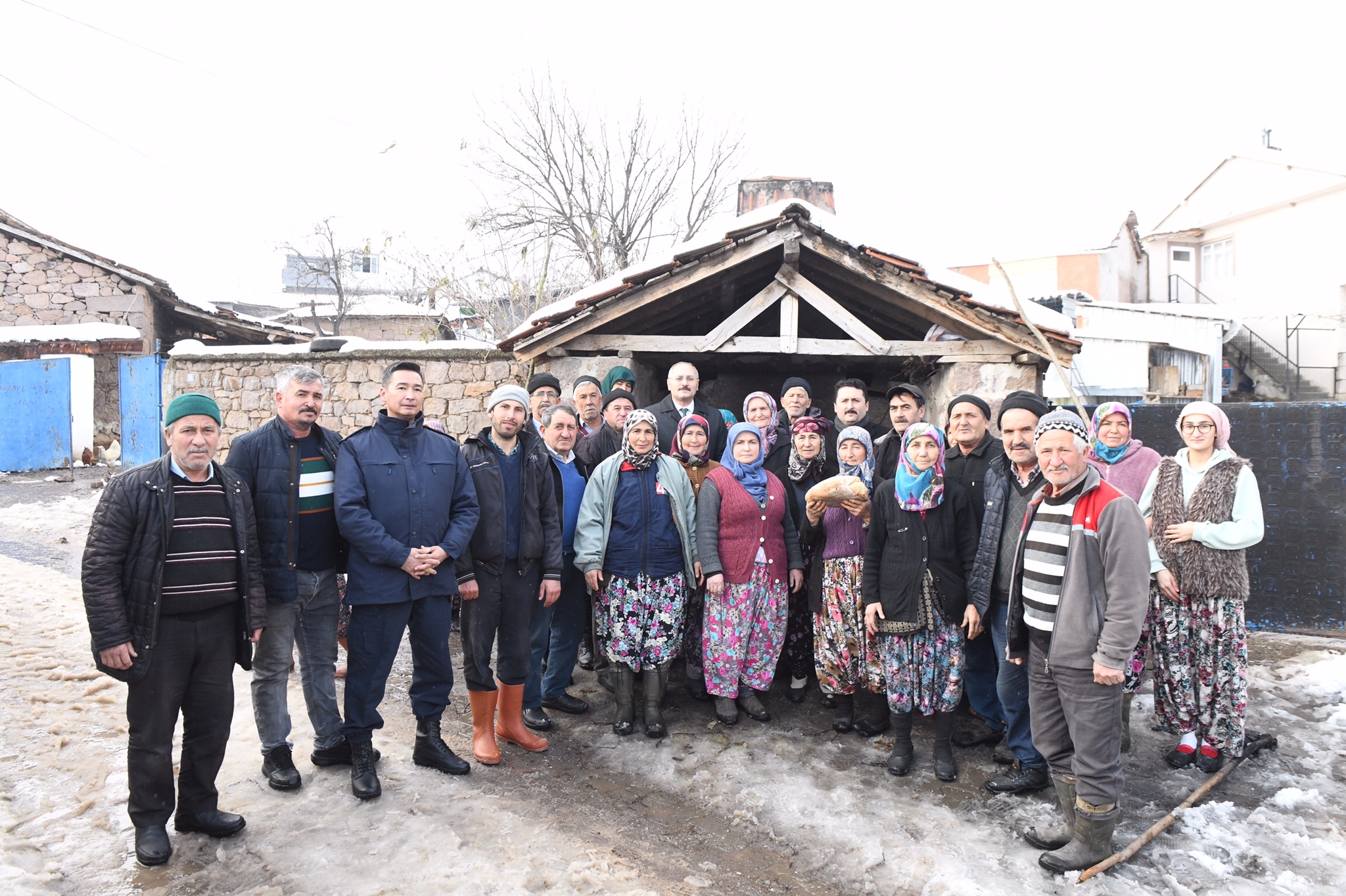 Altıeylül Kırsal Mahallelerde Ekmek Seferberliği Başlattı