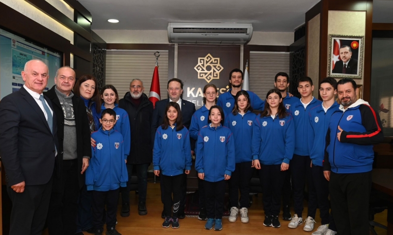 Karesi Belediyespor Sporcuları Başkan Orkan’ı Ziyaret etti