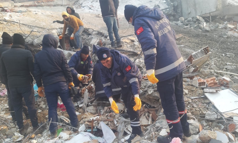Karesi Depremlerin Yaralarını Sarmak İçin Seferber Oldu