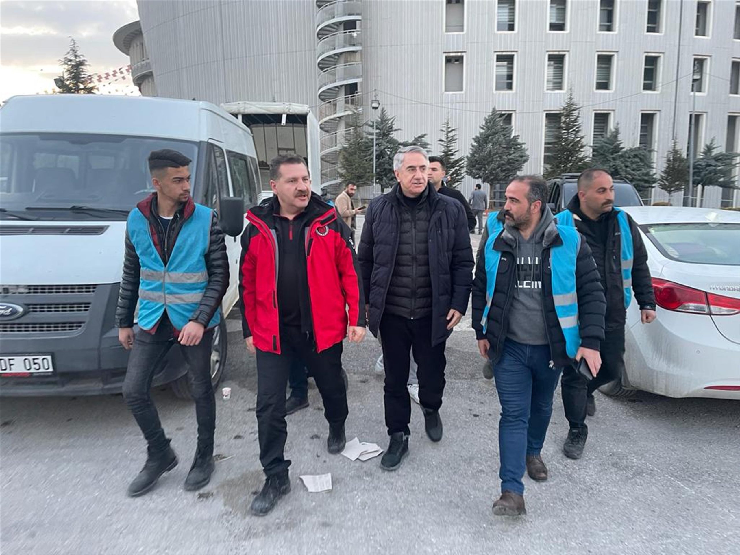 Başkan Yılmaz Malatya’ da Depremzedelerin Yanında