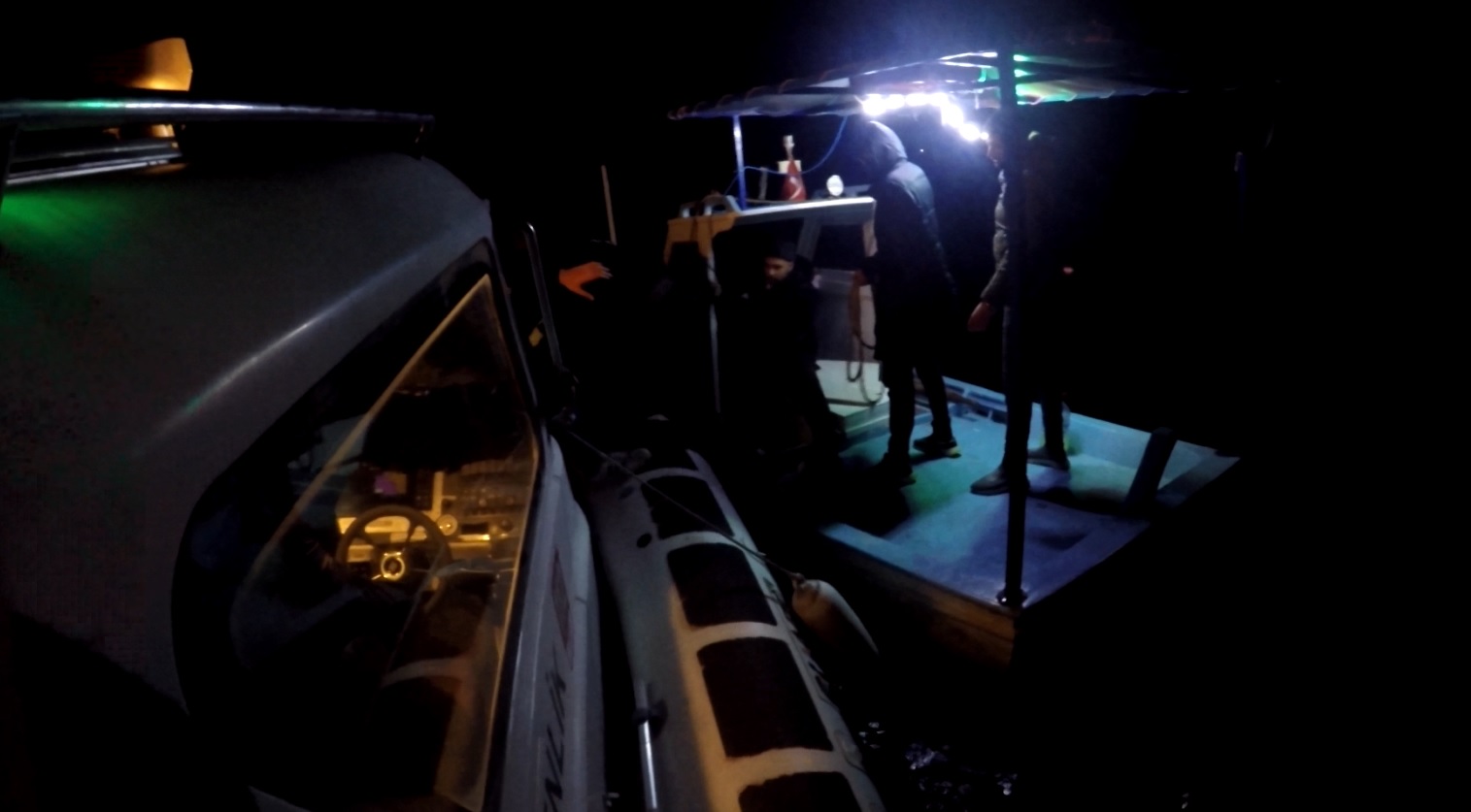 Ayvalık Açıklarında 6 Düzensiz Göçmen Kurtarıldı