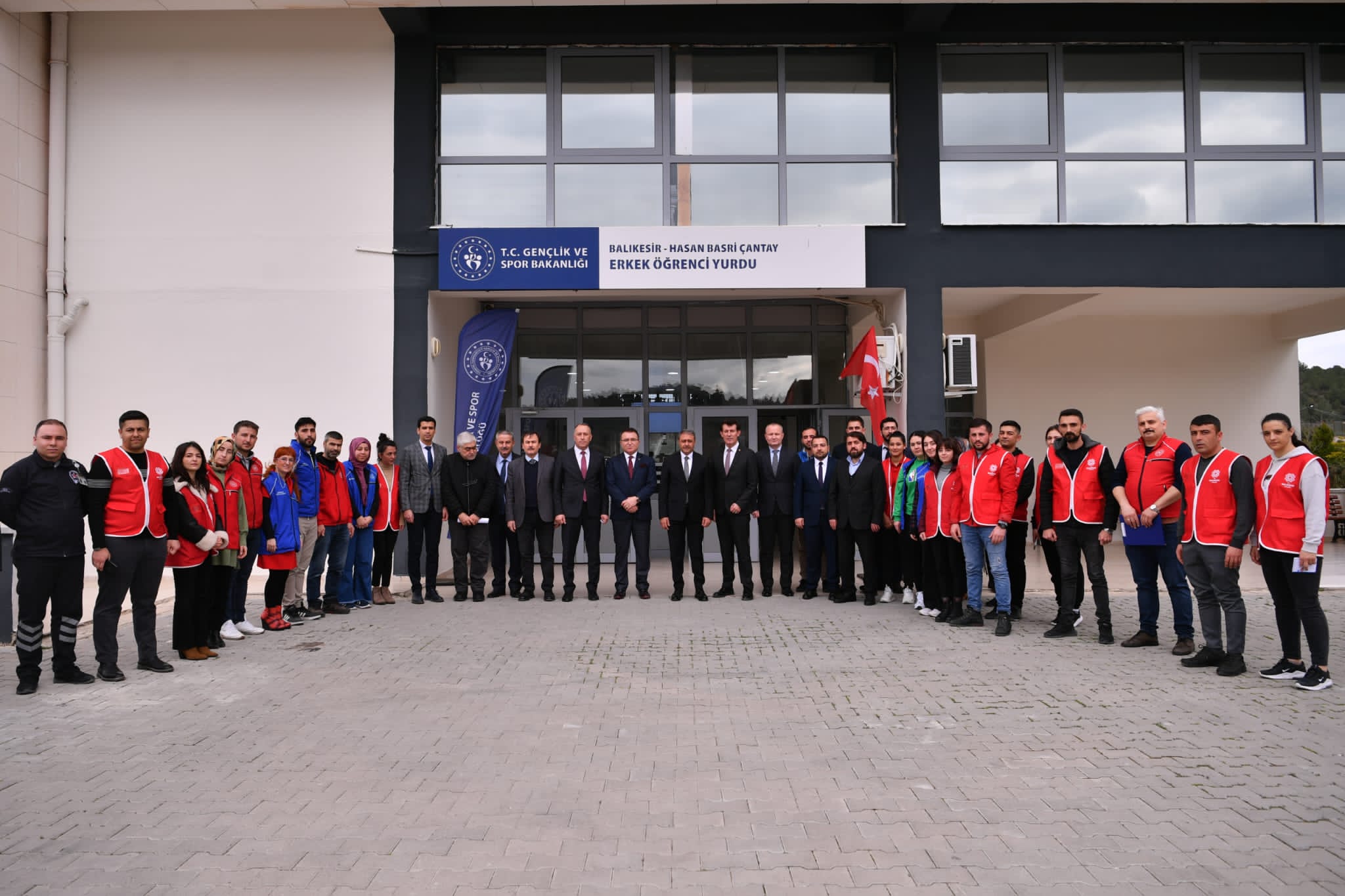 Balıkesir’ den afet Bölgesine Gönderilen Yardım Çalışmaları Yerinde İnceledi