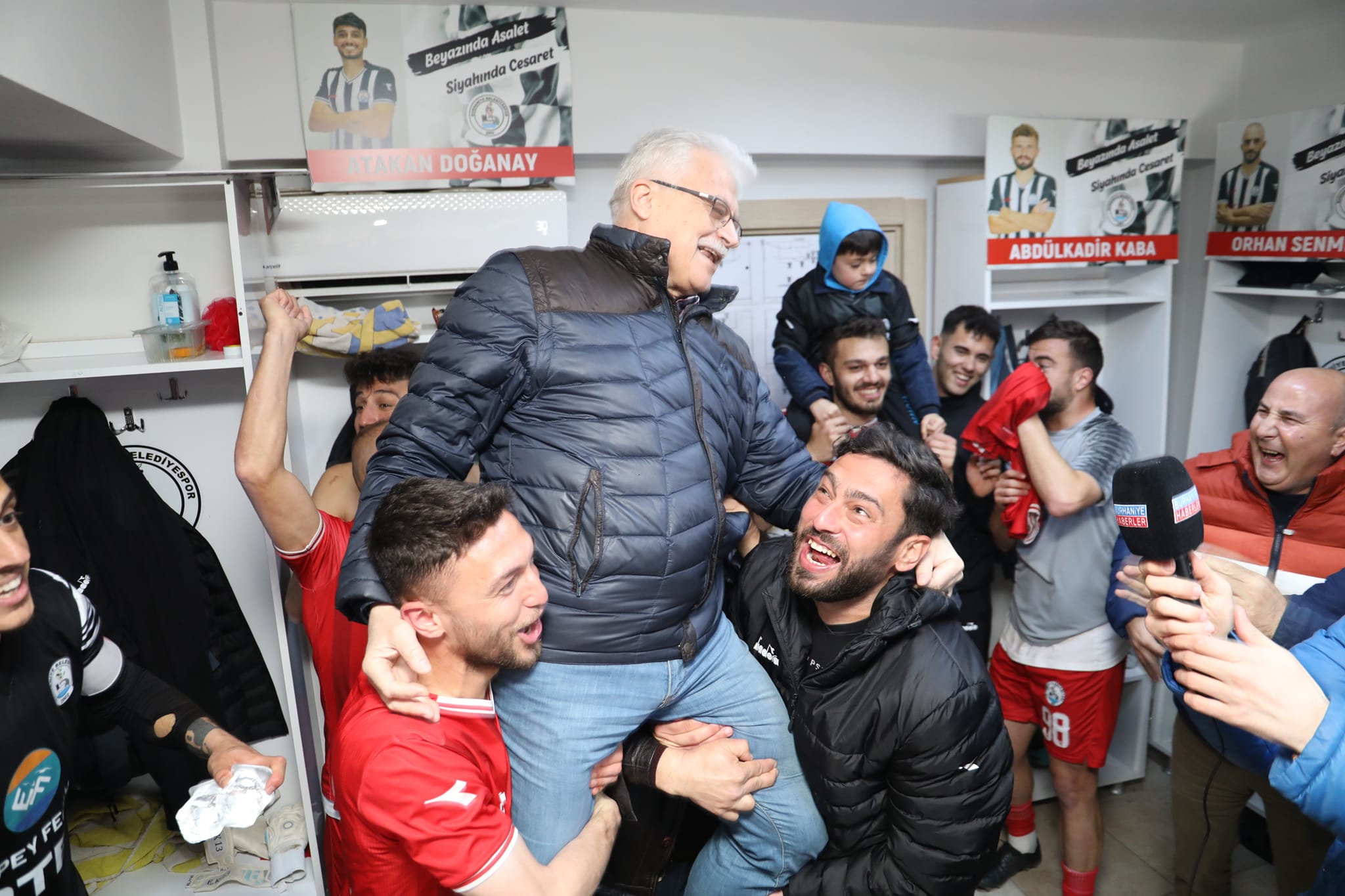 Burhaniye Belediyespor Emin Adımlarla 3. Lig Yolunda