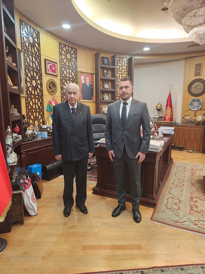 Genç Mimar Gezergiç, Milletvekili Aday Adaylığı Başvurusunu Yaptı