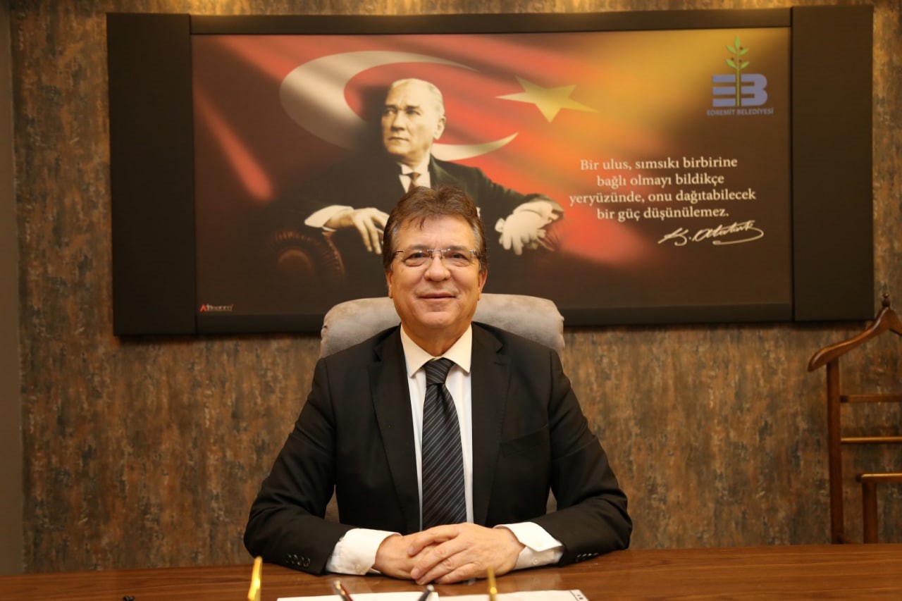 Başkan Arslan Edremit’lilerin Ramazan Bayramını Kutladı