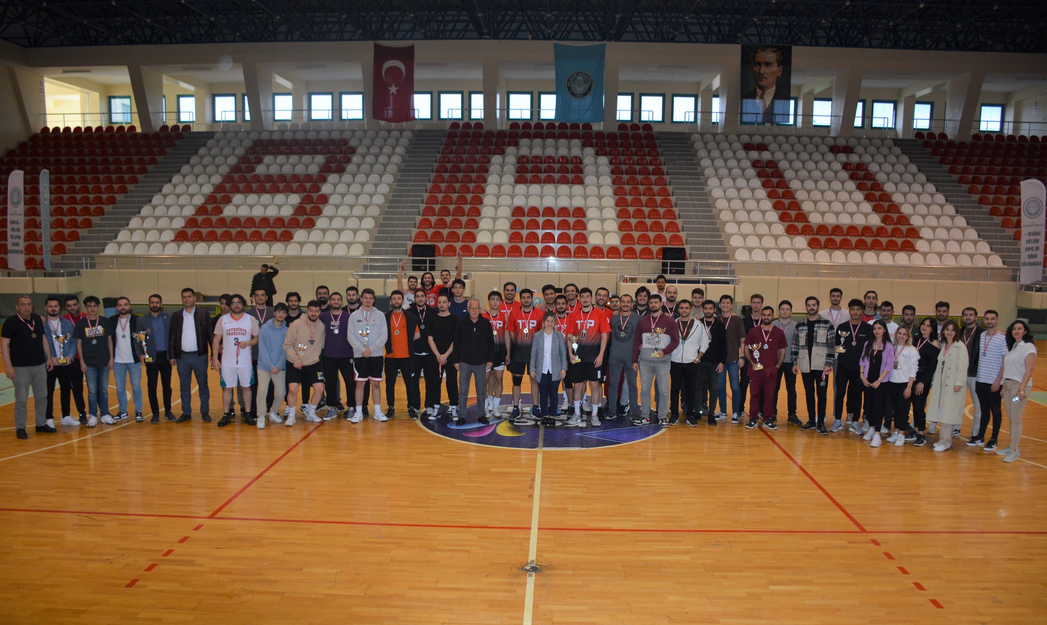 BAÜN’de Rektörlük Kupası Ödülleri, Sahiplerini Buldu