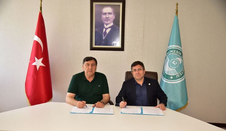 Hayırsever vatandaştan yataklı servis bina bağışı