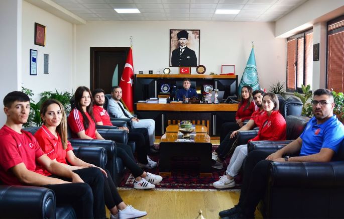 BAÜN Rektörü Prof. Dr. Yücel Oğurlu, Şampiyon Judocularla Buluştu