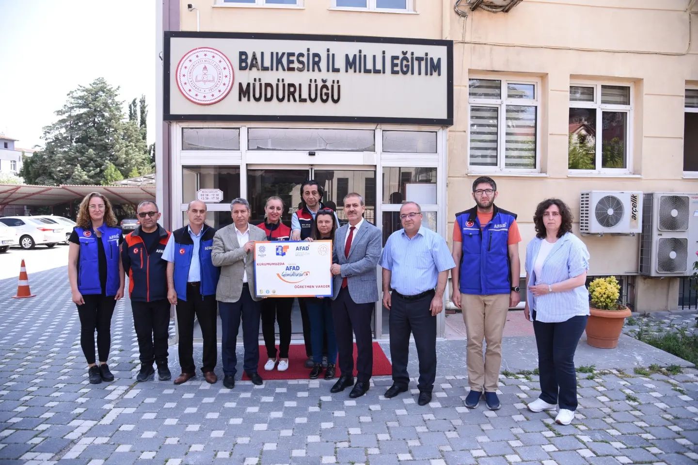 Balıkesir Ve İlçelerinde Tabela Asma Programları Yapıldı