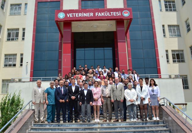 BAÜN Veteriner Fakültesinde Mezuniyet Poster Sunum Sergisi Açıldı