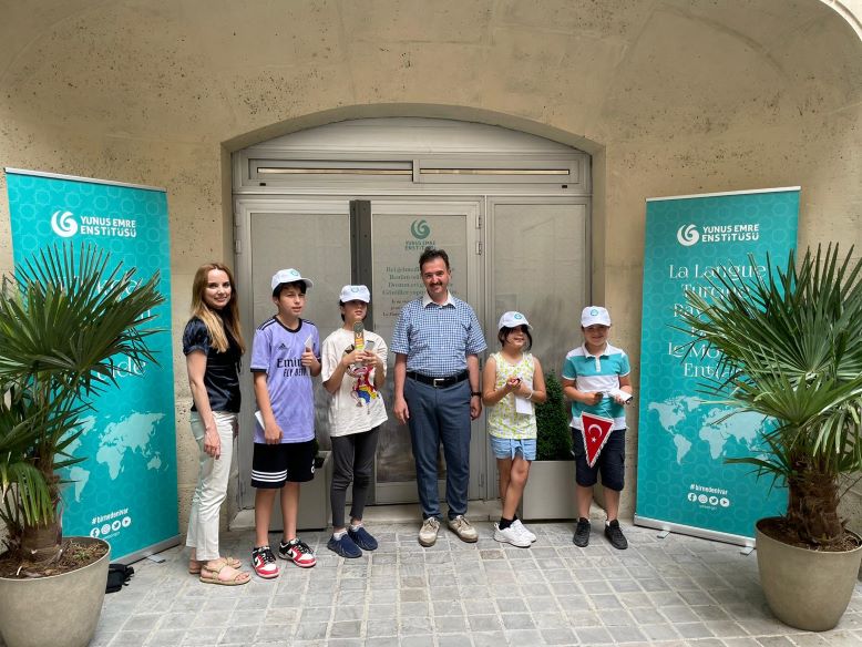 BAÜN Akademisyeninden, Paris Yunus Emre Enstitüsü Öğrencilerine Eğitim