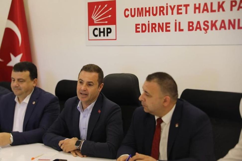 CHP Genel başkan yardımcısı AKIN’dan Edirne’de mesaj: ‘BÜTÜN BELEDİYELERE TALİBİZ’ ‘HALKÇI BELEDİYE SAYISI ARTACAK’ ‘CESARETLİYİZ, KENDİMİZE GÜVENİYORUZ’