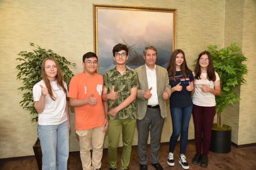 Şampiyonlar Yemekte Bir Araya Geldi