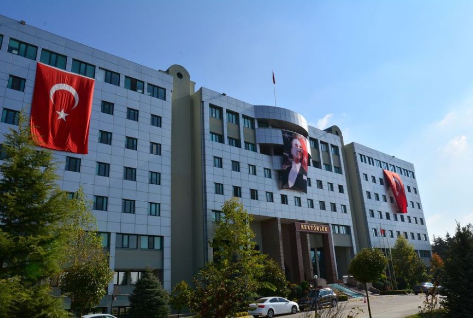 Balıkesir Üniversitesinde, Lisansüstü Öğrenci Başvurularında Önemli Artış