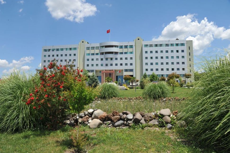 BAÜN, Yeni Öğrenci Kabul Edecek 6 Bölüm ve Program ile Büyümeye Devam Ediyor