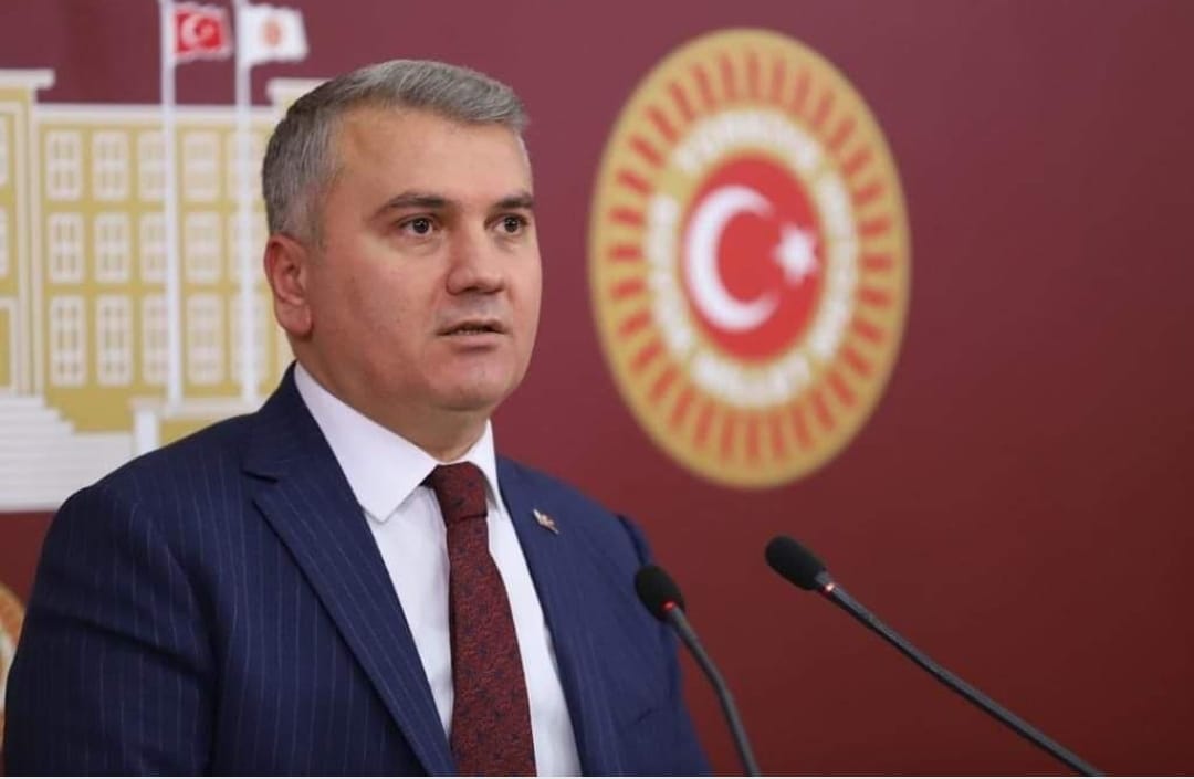 CANBEY; “BALIKESİR’İMİZİN MÜMBİT TOPRAKLARINI SU İLE BULUŞTURMAYA DEVAM EDİYORUZ”MİLLETVEKİLİ CANBEY DUYURDU: “ARDIÇTEPE BARAJI SULAMASI İHALESİ YAPILDI. HAYIRLI OLSUN”