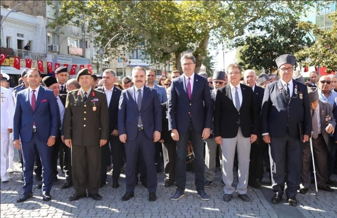 19 Eylül Gaziler Günü Edremit’te Düzenlenen Törenle Kutlandı