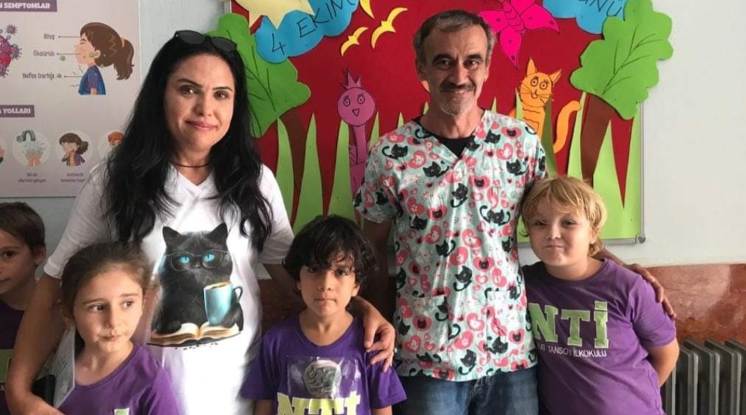 NİHAT TANSOY İLKOKULU ÖĞRENCİLERİ 4 EKİM DÜNYA HAYVANLARI KORUMA GÜNÜNDE HAYVAN DOSTLARINI UNUTMADI