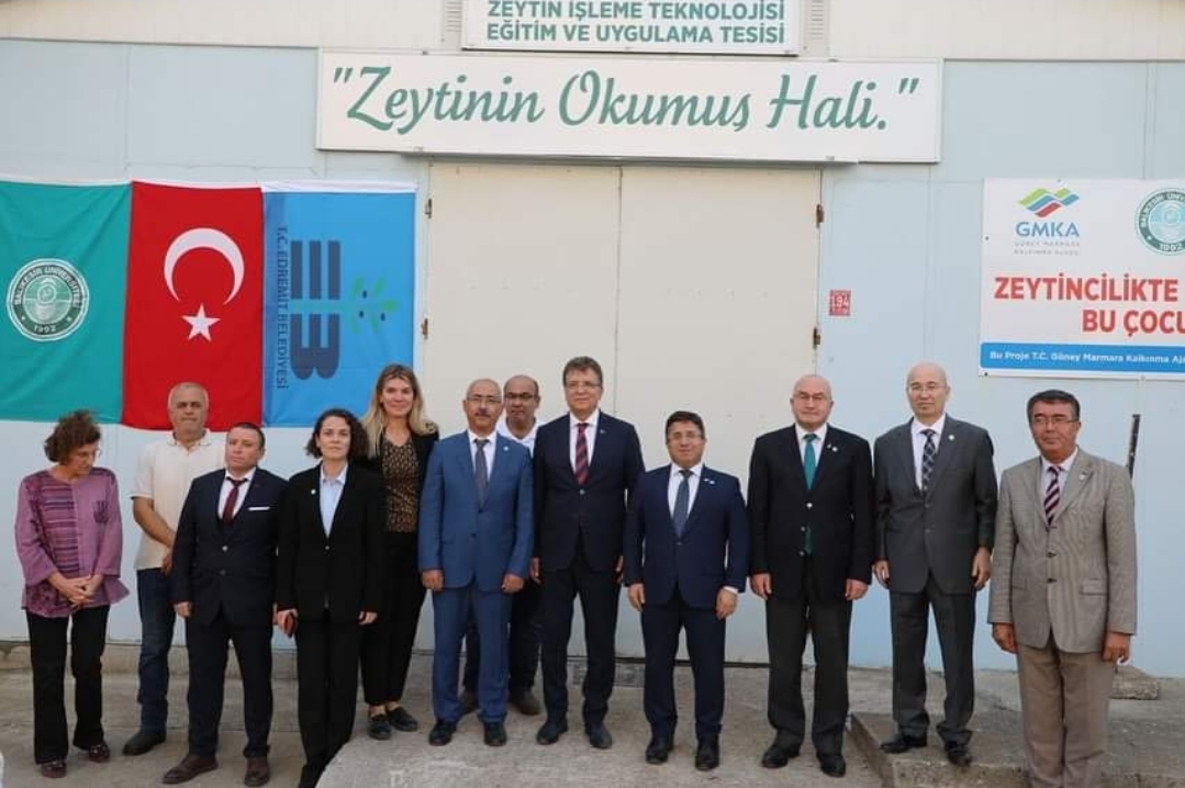 Edremit Belediyesi Zeytincilik Enstitüsü ve Meslek Yüksek Okulu ile protokole imza attı.