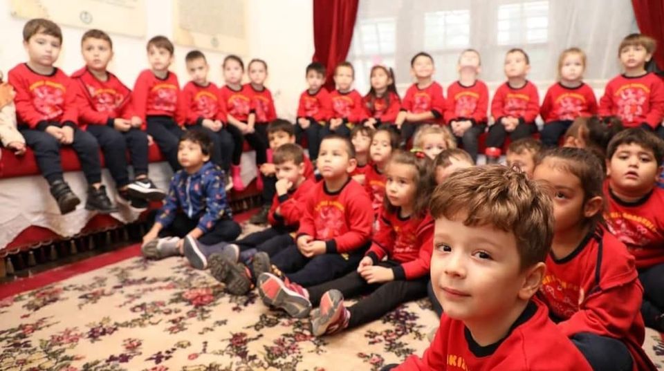 Çocuklar Atatürk’ün Edremit Ziyaretini Dinledi