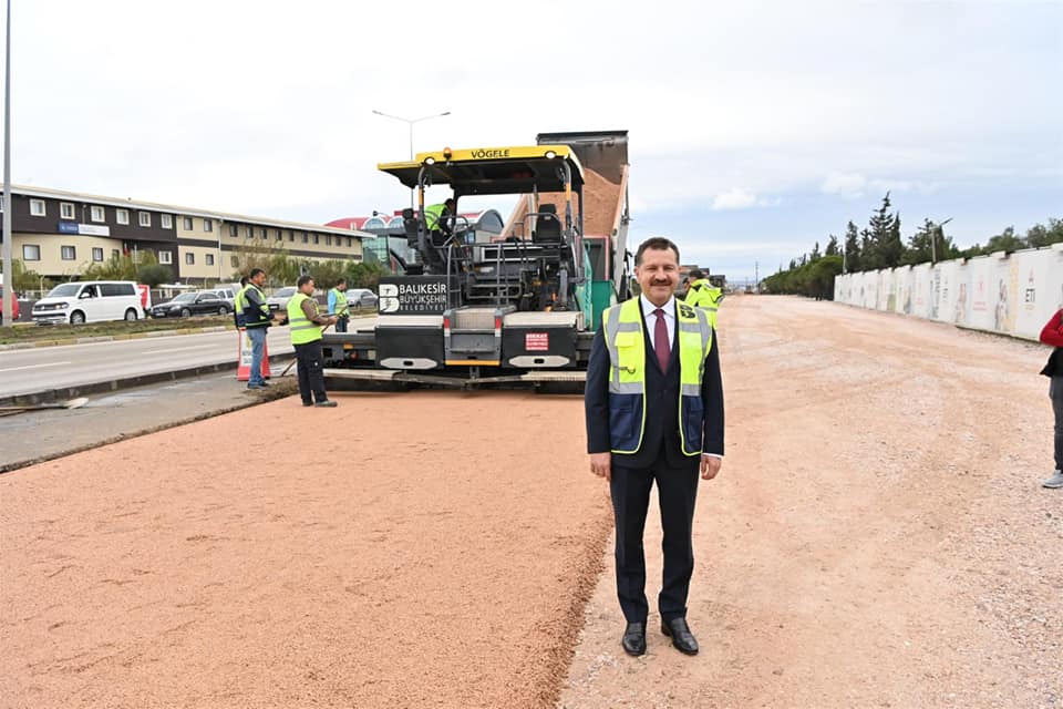 Büyükşehir Bandırma’nın Araç Trafiğini Rahatlatıyor