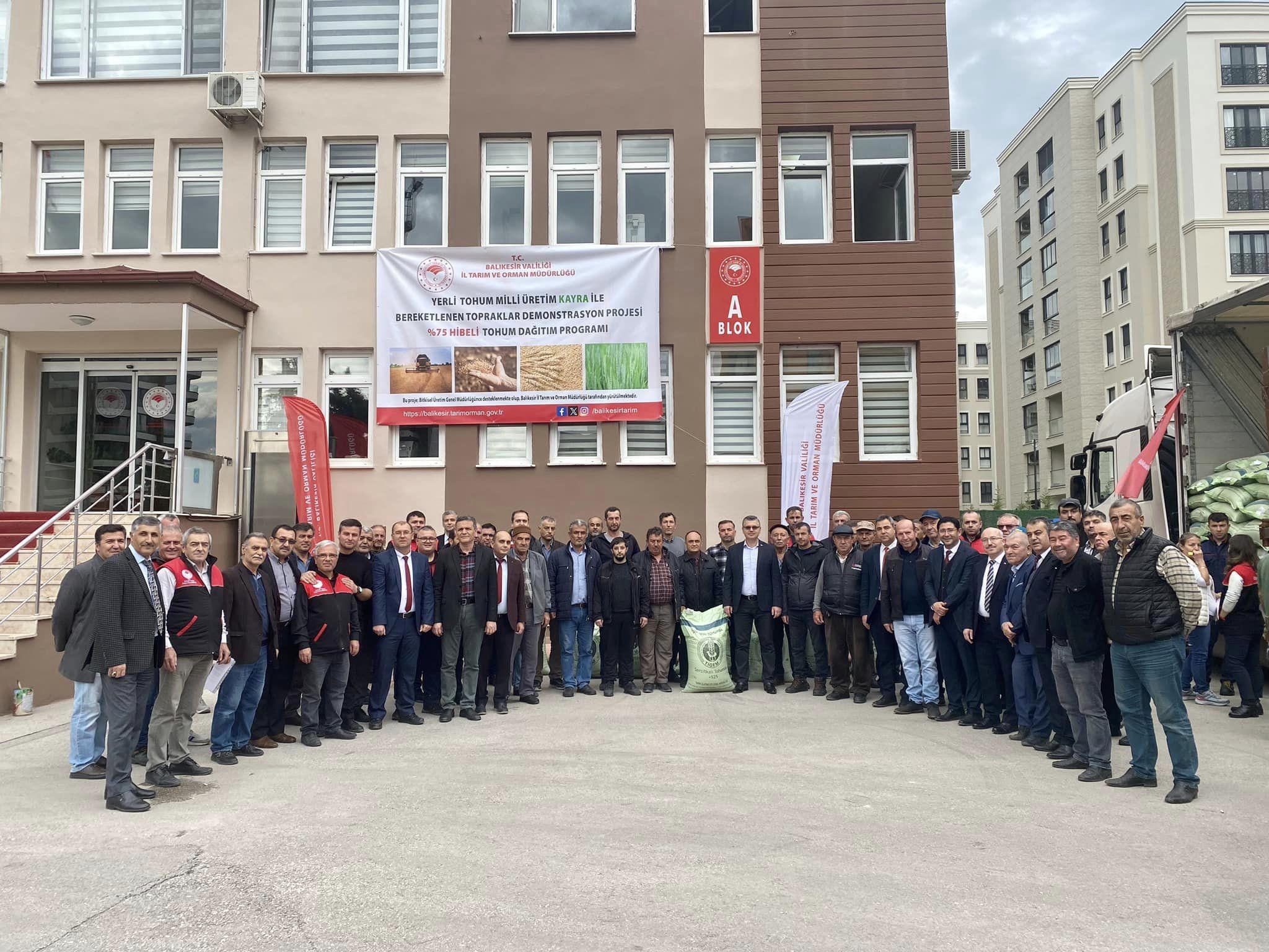 Yüksek Verimli, Kuraklığa Dayanıklı, Hastalıklara Dirençli Yerli Ve Milli Tohumları Yaygınlaştırıyoruz.