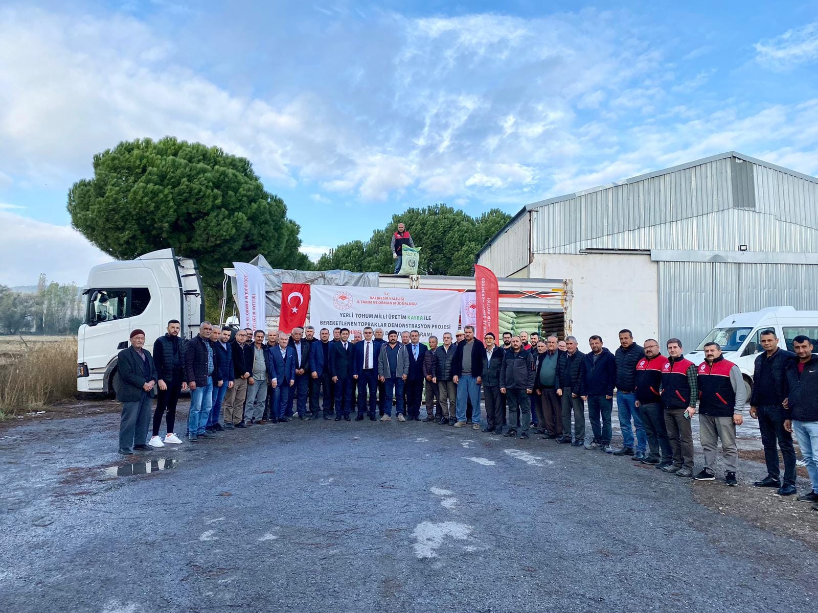 Yerli ve Milli Tohumlar, Programlar ile Üreticilere Dağıtılmaya Devam Ediyor.