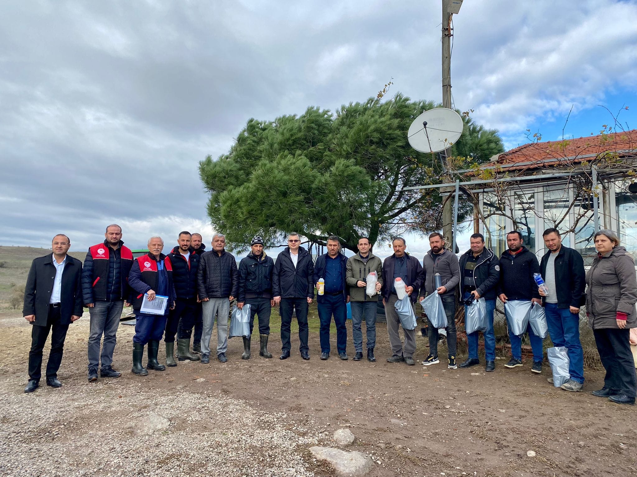 % 75 Hibeli Sağım Hijyeni Setleri Teslim Edildi.