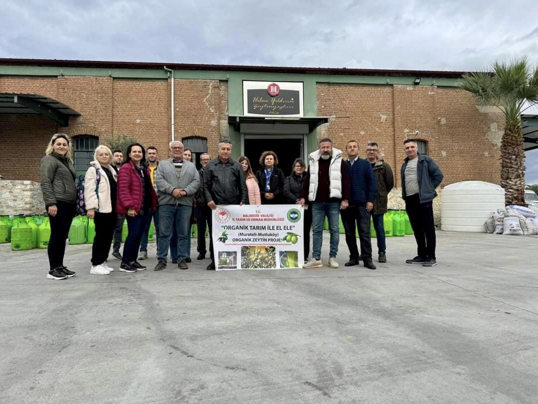 Üreticilere Yönelik Yerinde Uygulamalı Çiftçi Eğitim Programı Düzenlendi.