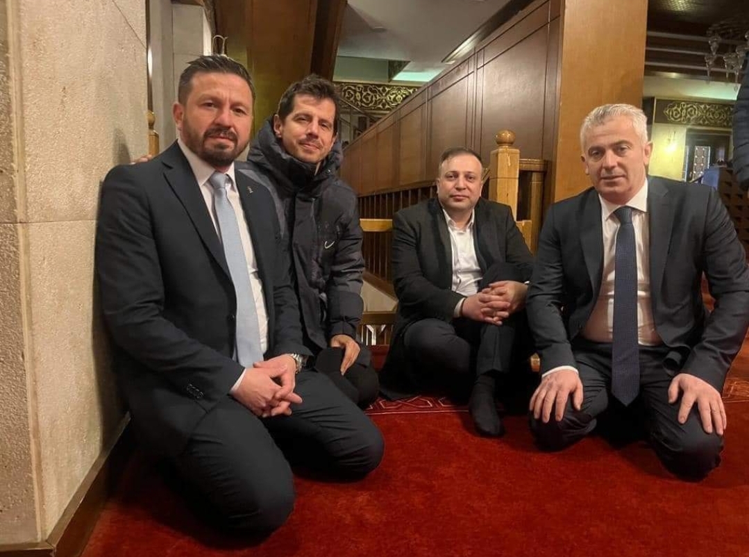 AK Parti İl Başkanı AYDEMİR Ankara’da Sabah Namazını Hacı Bayram Veli Hazretleri Caminde Kıldı