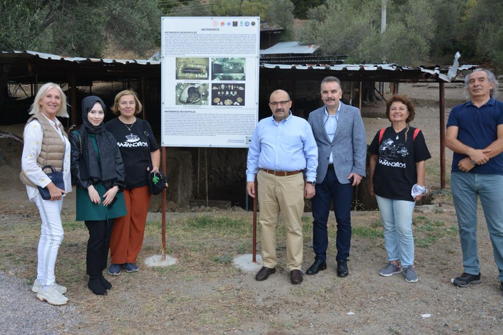 Vali Ustaoğlu Antandros Antik Kenti Kazı Alanında