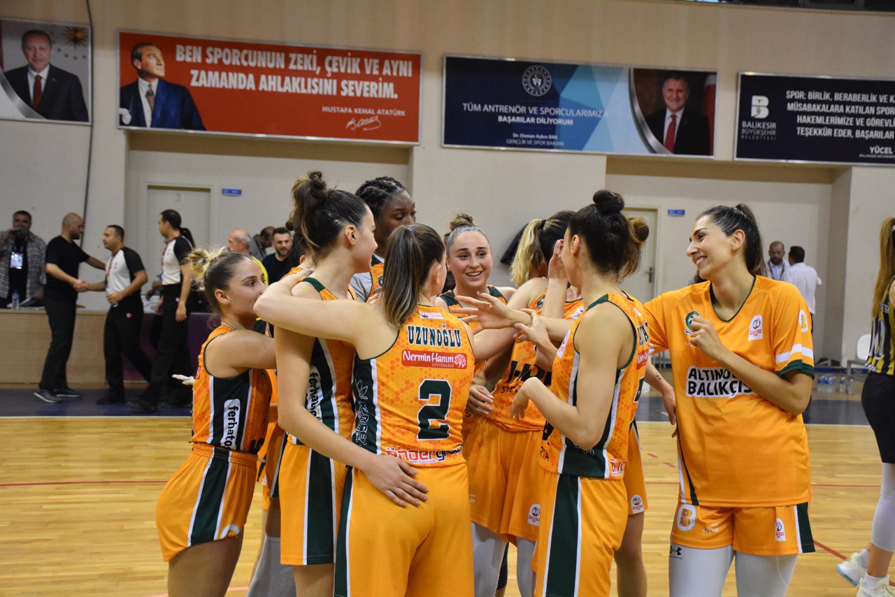 Gürespor, HDI Sigorta Yalova VIP’i de yenerek 8’de 8 yaptı