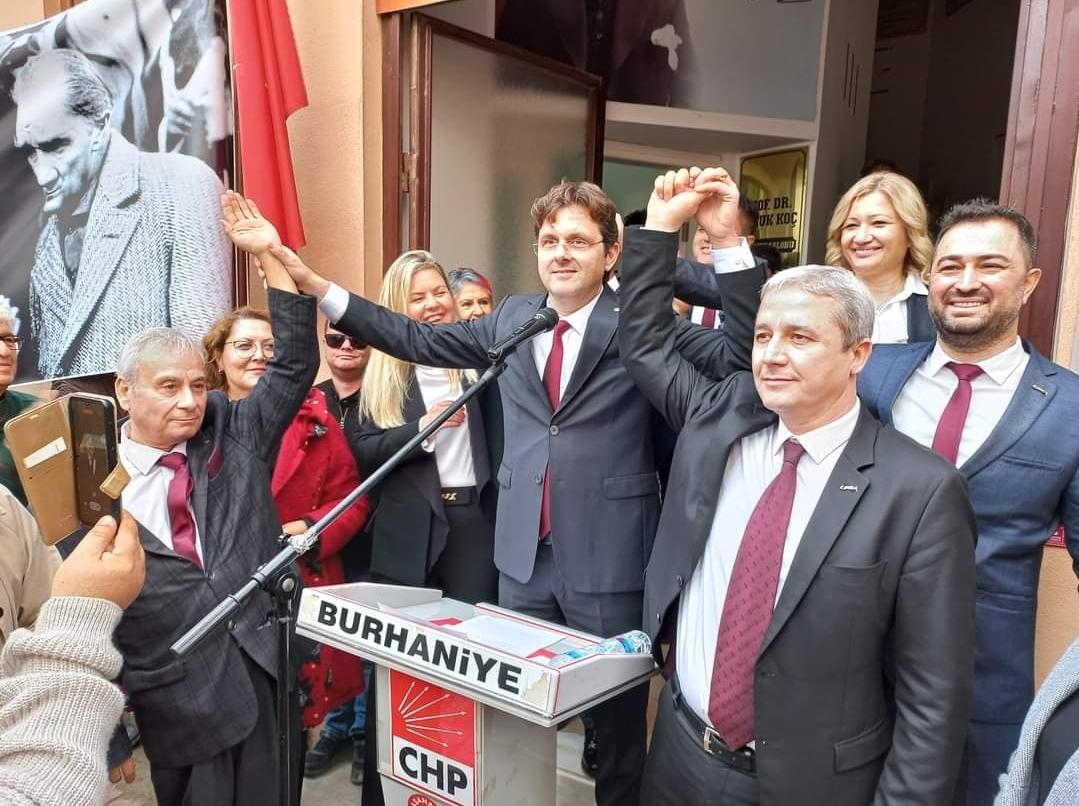 CHP Burhaniye Belediye Başkan Aday Adayı Burak Ali SARI Adaylığını Açıkladı