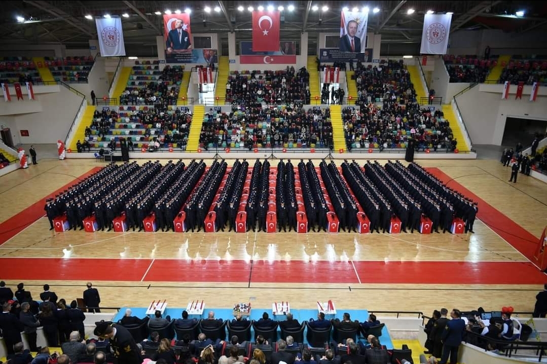 Polis Meslek Eğitim Merkezi Mezuniyet Verdi