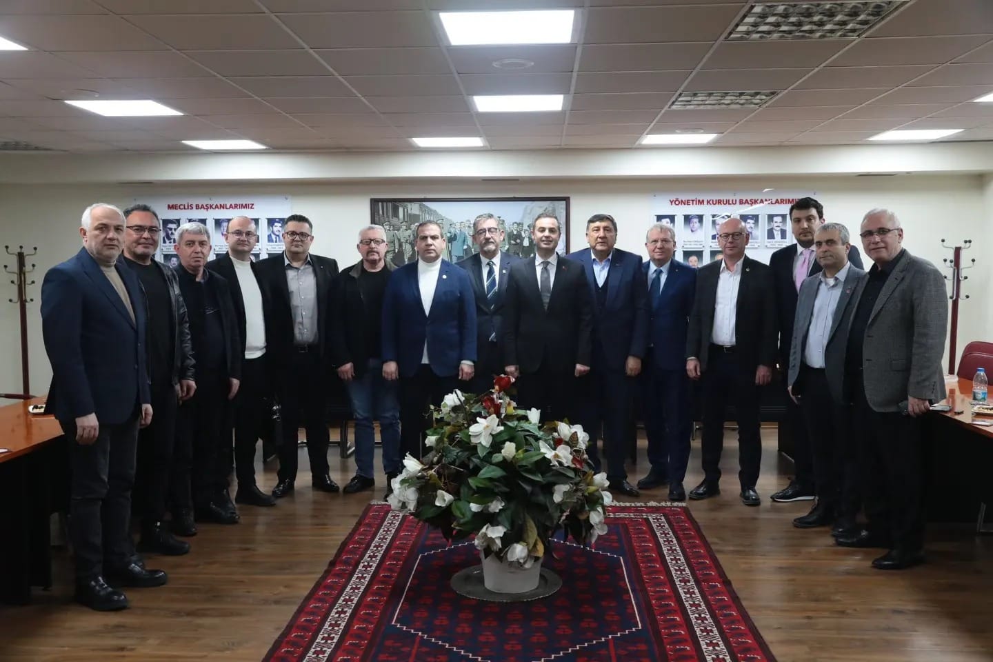 AHMET AKIN BALIKESİRLİ İŞ İNSANLARIYLA BULUŞTU: