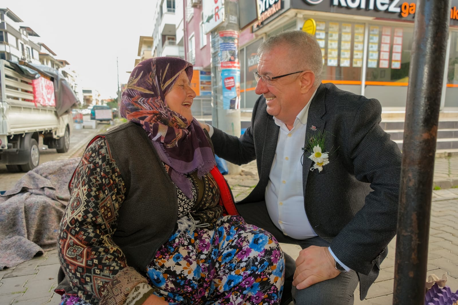 MEHMET ERTAŞ: EDREMİT’İN HER YERİNDE BİZ VARIZ