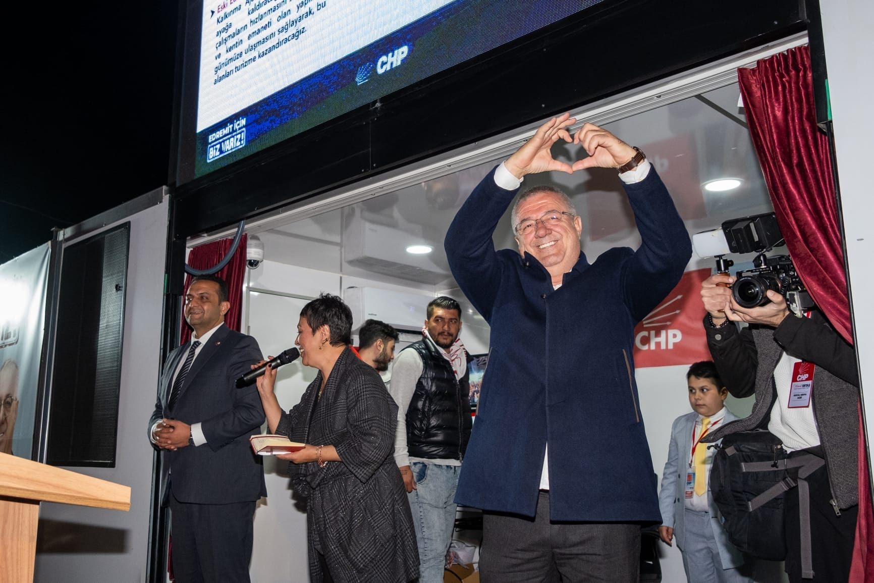 ERTAŞ; “HİÇ BİR MAHALLEMİZİ HİZMETTE MAĞDUR ETMEYECEĞİZ”