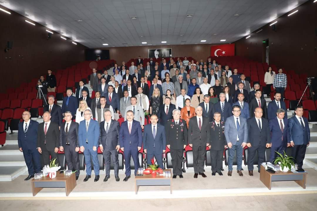 Başkan Ertaş, Vali Ustaoğlu İle muhtarlar buluşmasına katıldı