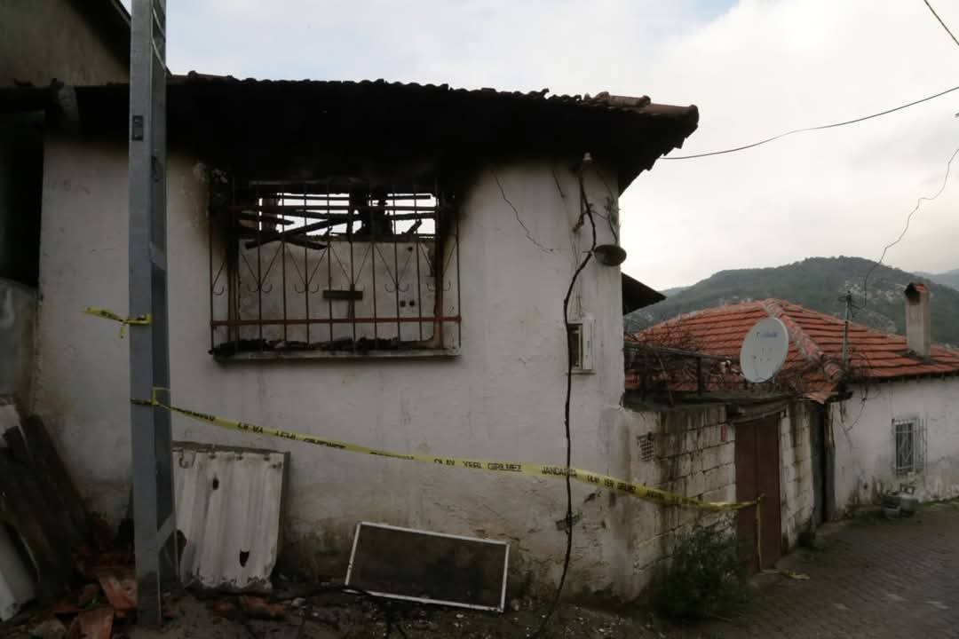 EDREMİT DERELİ’DEKİ YANGINDA 2 ÇOCUK YANARAK CAN VERDİ